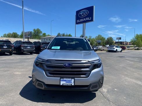 Certified 2025 Subaru Forester Limited AWD/4WD image 2