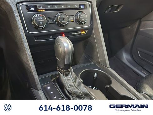 Used 2021 Volkswagen Atlas Cross Sport SE image 31