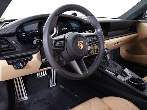 Used 2024 Porsche 911 GT3 RWD image 4