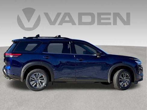 New 2026 Nissan Pathfinder Platinum w/ Cargo Package FWD image 25