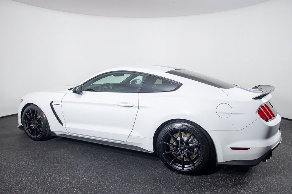 Used 2018 Ford Mustang Shelby GT350 RWD image 27