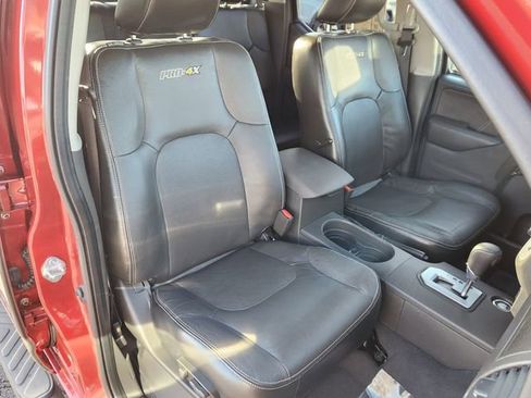 Used 2021 Nissan Frontier PRO-4X w/ Pro-4x Utility Package image 13