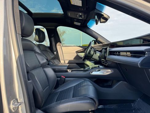 Certified 2024 Lincoln Nautilus Reserve w/ Equipment Group 203A image 13