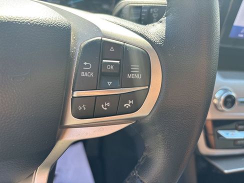 Used 2024 Ford Explorer XLT image 22