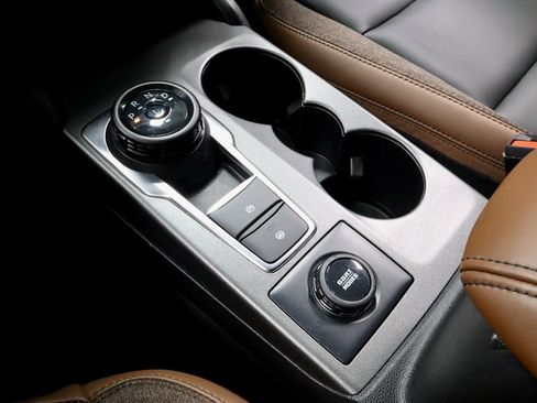 Certified 2025 Ford Bronco Sport Outer Banks w/ Outer Banks Tech Package+ image 32