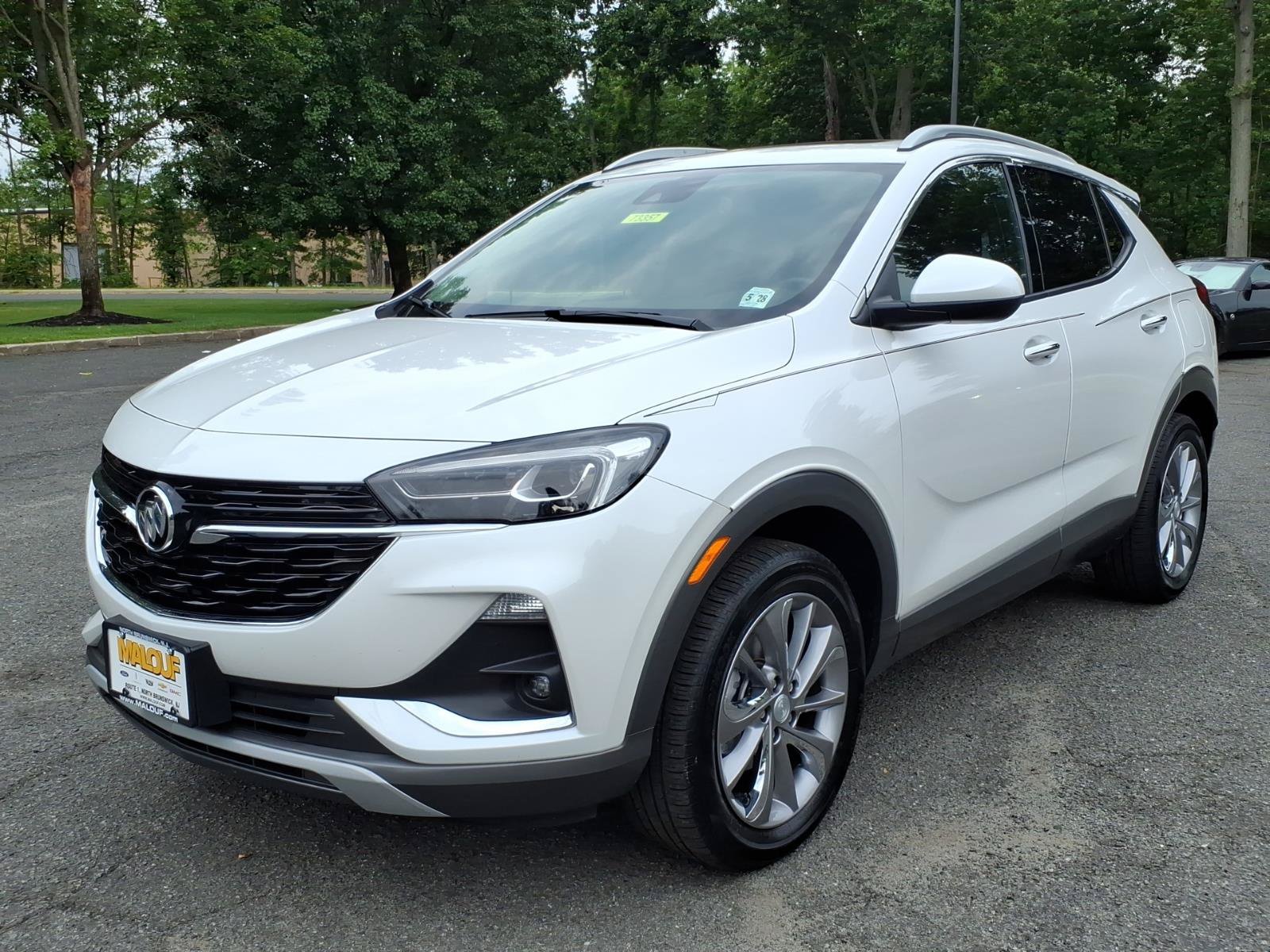 Certified 2023 Buick Encore GX Essence w/ Experience Buick Package AWD/4WD image 3