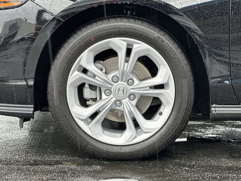 Certified 2025 Honda Accord LX image 24