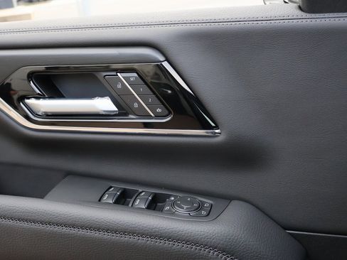 New 2026 GMC Yukon XL Denali w/ Denali Reserve Package image 46