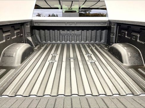 New 2026 GMC Sierra 2500 Denali w/ Denali Reserve Package image 11