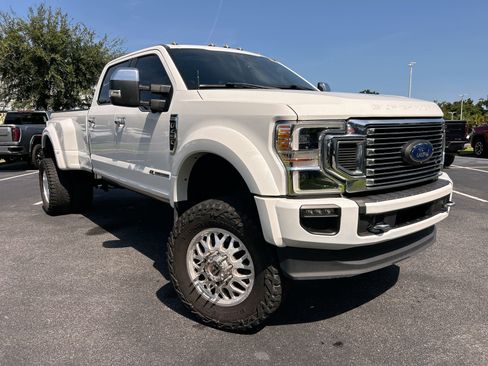 Used 2020 Ford F450 Platinum w/ FX4 Off-Road Package image 2