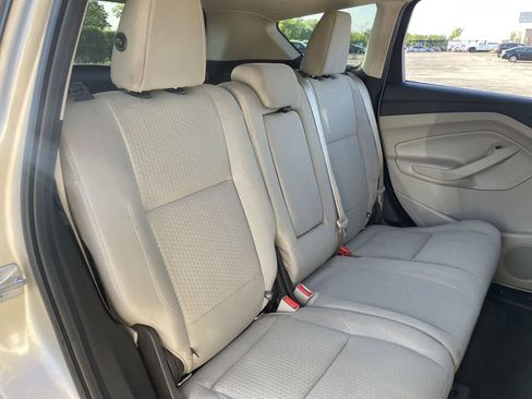 Used 2017 Ford Escape SE w/ SE Cold Weather Package AWD/4WD image 15