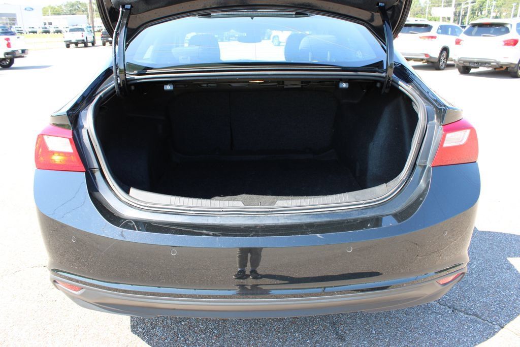 Used 2024 Chevrolet Malibu LT FWD image 16