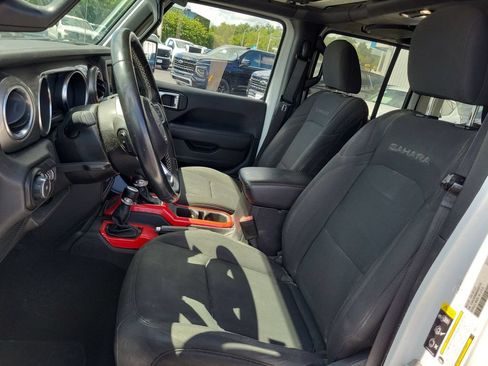 Used 2021 Jeep Wrangler Unlimited Sahara AWD/4WD image 18