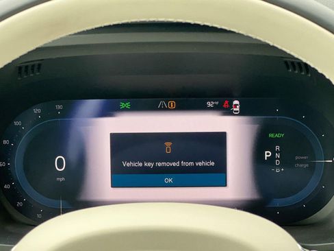 New 2025 Volvo XC60 T8 Plus w/ Protection Package Premier image 17