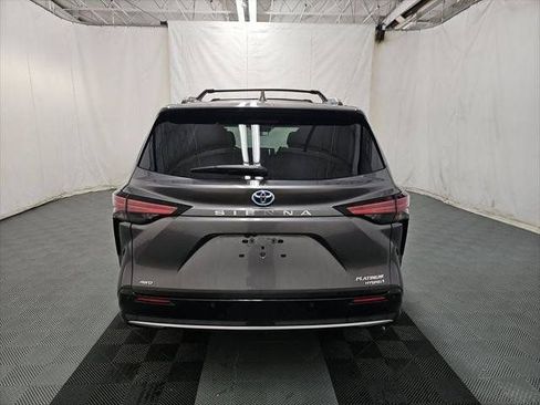 Used 2024 Toyota Sienna Platinum AWD/4WD image 25
