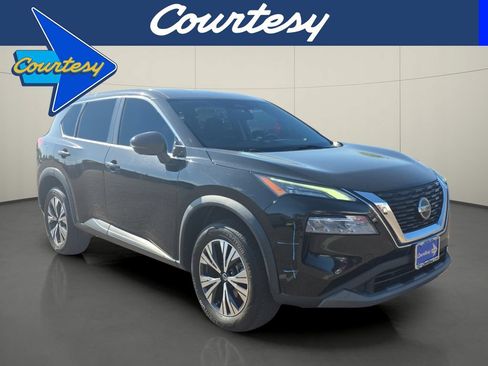Used 2021 Nissan Rogue SV FWD image 1