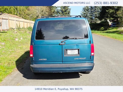 Used 2002 Chevrolet Astro image 4