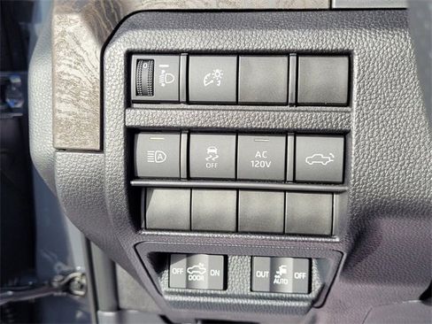 Used 2024 Toyota Tacoma Limited image 34