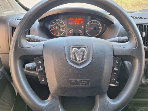 Used 2021 RAM ProMaster 2500 image 17