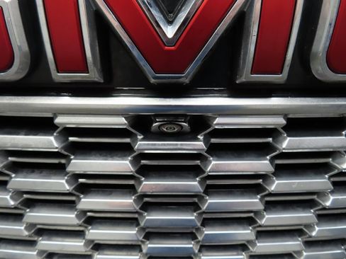 Used 2024 GMC Yukon Denali image 51