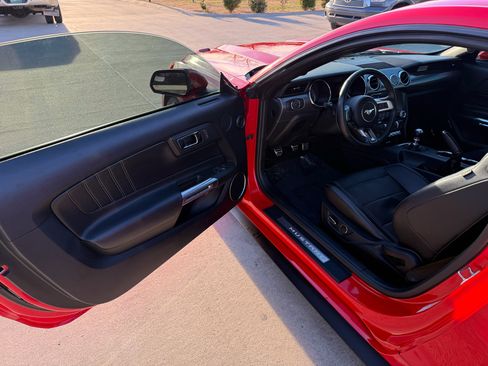 Used 2016 Ford Mustang GT Premium w/ GT Performance Package image 8