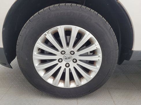 Used 2014 Lincoln MKX FWD image 31