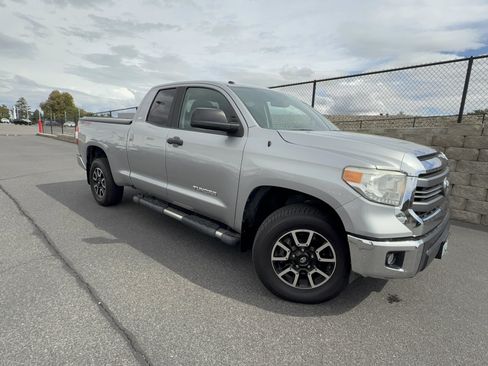 Used 2014 Toyota Tundra SR5 w/ TRD Off Road Package AWD/4WD image 10
