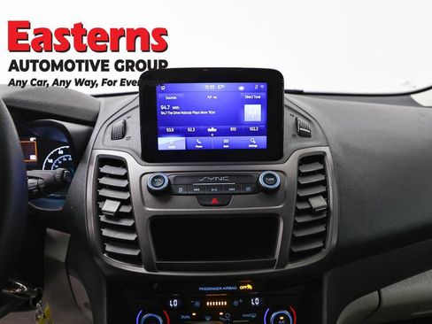 Used 2022 Ford Transit Connect XLT FWD image 11