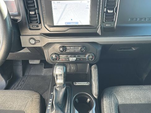 Used 2021 Ford Bronco Big Bend w/ Sasquatch Package image 21