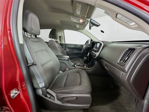 Used 2015 GMC Canyon SLE image 26