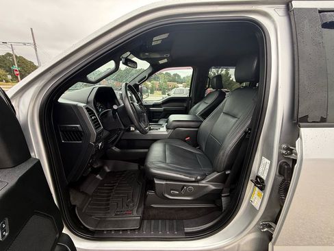 Used 2018 Ford F150 XLT w/ Equipment Group 302A Luxury AWD/4WD image 18