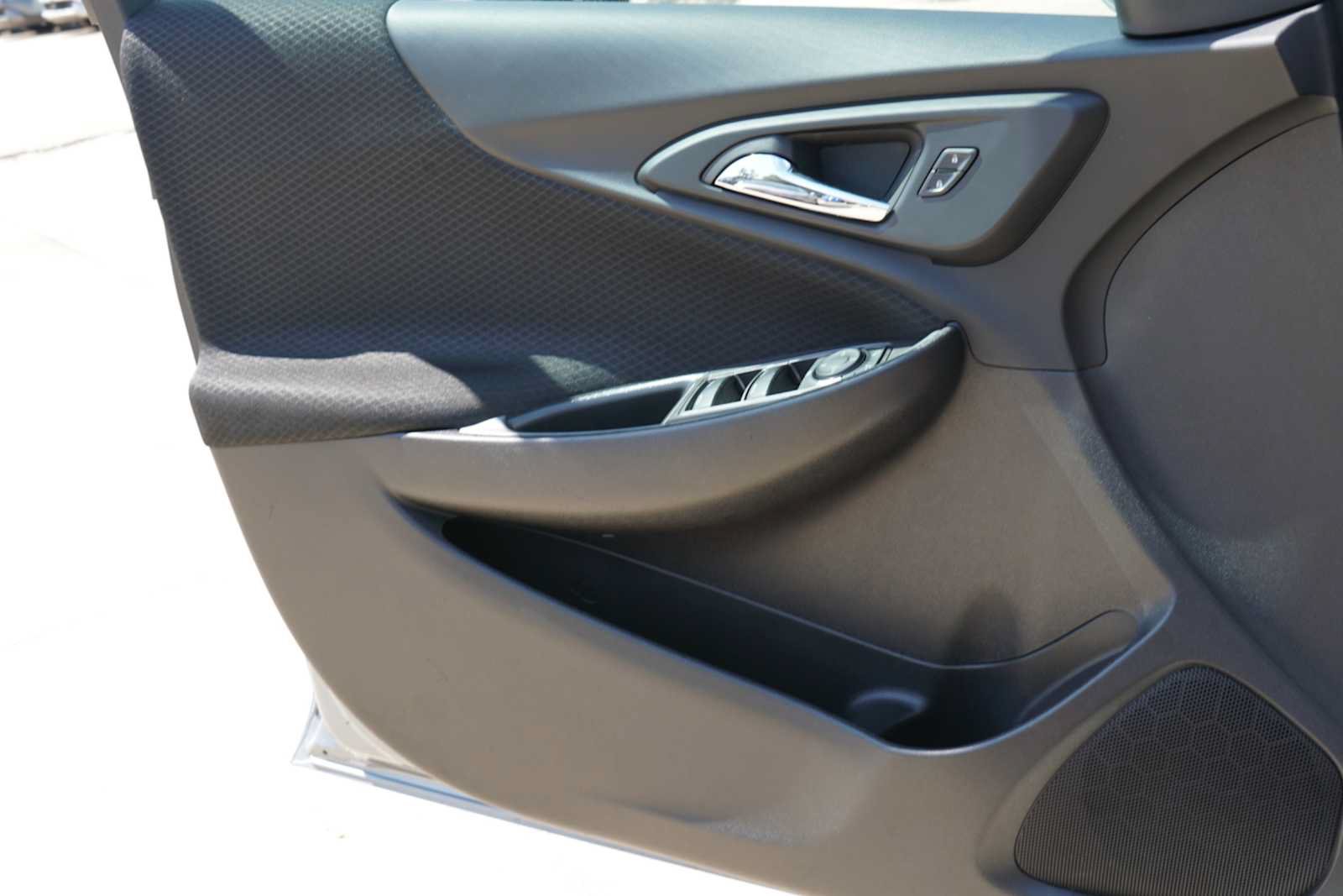 Used 2025 Chevrolet Malibu LT FWD image 16