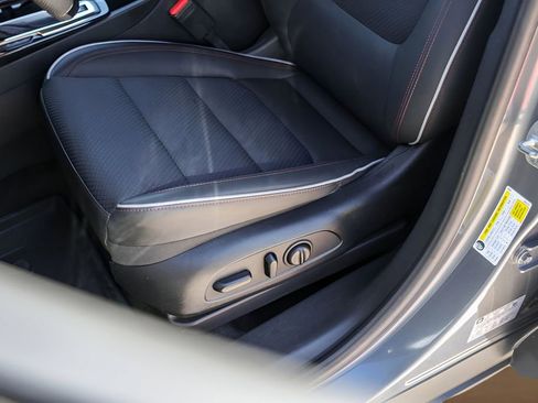 Used 2021 Chevrolet TrailBlazer RS w/ Convenience Package image 8