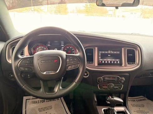Used 2022 Dodge Charger SXT RWD image 22