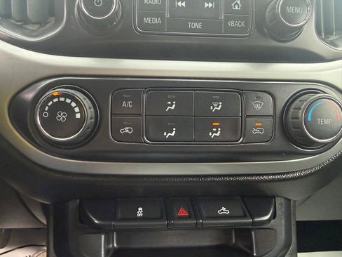 Used 2015 Chevrolet Colorado LT AWD/4WD image 26
