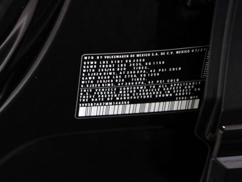 Used 2021 Volkswagen Tiguan SE R-Line image 33