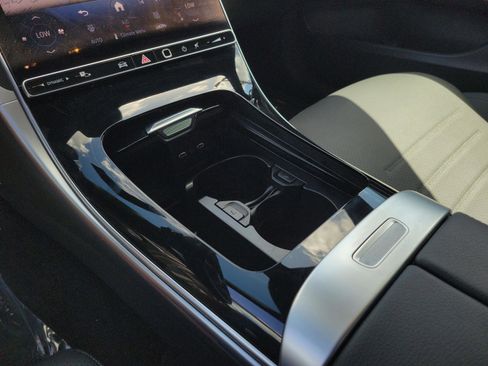 Used 2026 Mercedes-Benz C 300 Sedan image 25