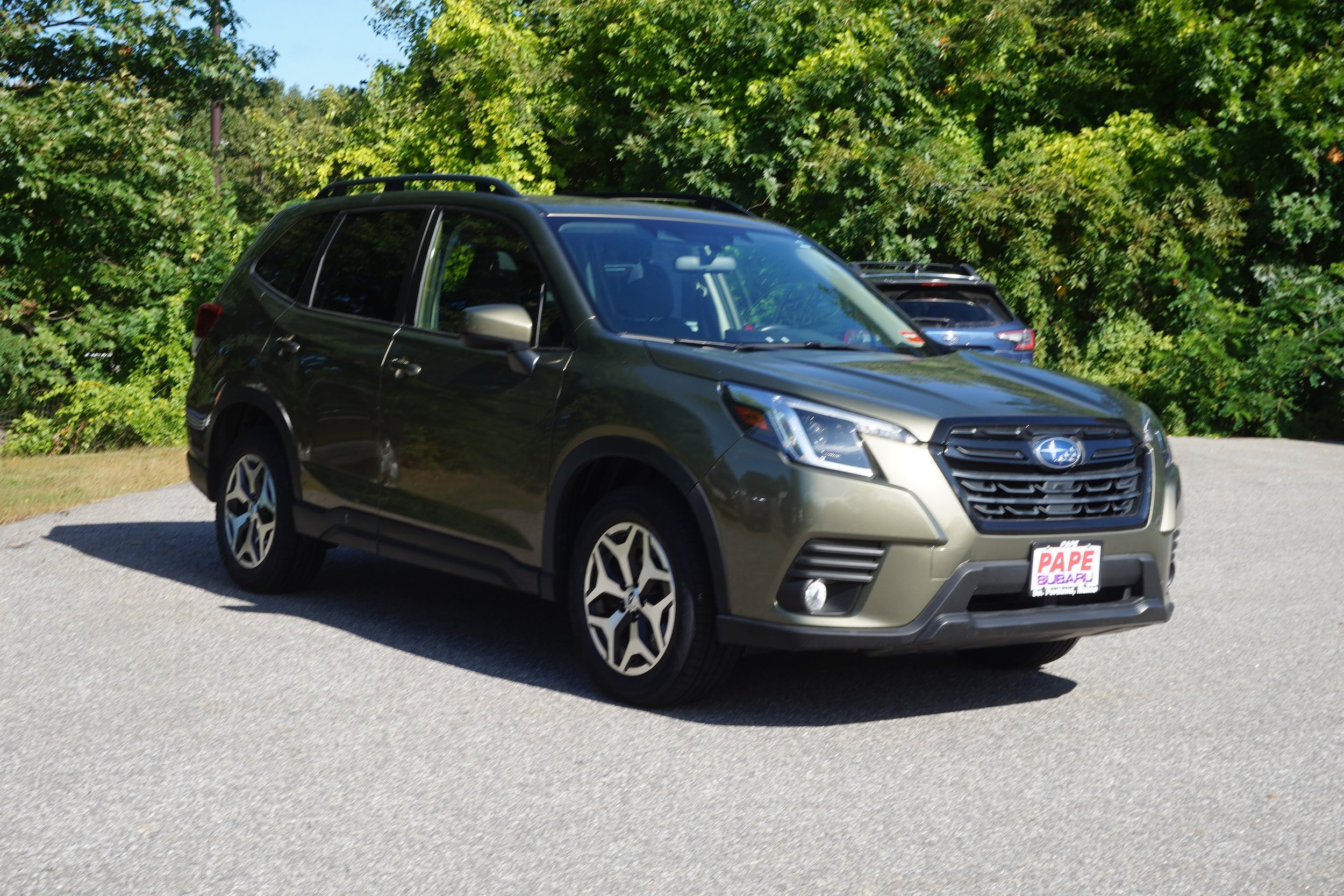 Used 2023 Subaru Forester Premium AWD/4WD image 3