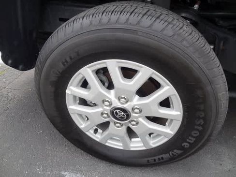 Used 2024 Toyota Tacoma SR5 image 15
