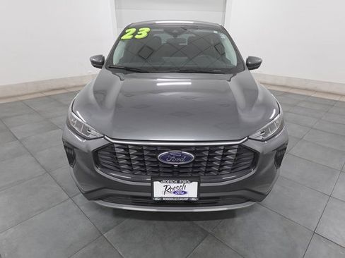 Used 2023 Ford Escape Active w/ Tech Pack #2 image 3