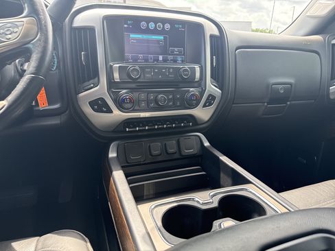 Used 2018 GMC Sierra 1500 Denali w/ Denali Ultimate Package AWD/4WD image 28