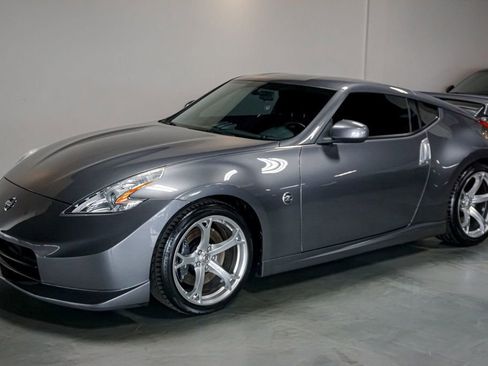 Used 2012 Nissan 370Z NISMO image 5