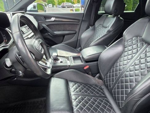 Used 2018 Audi SQ5 Premium Plus w/ Navigation Package AWD/4WD image 9