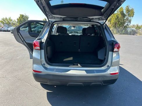 Used 2023 Chevrolet Equinox LS w/ LS Convenience Package image 16