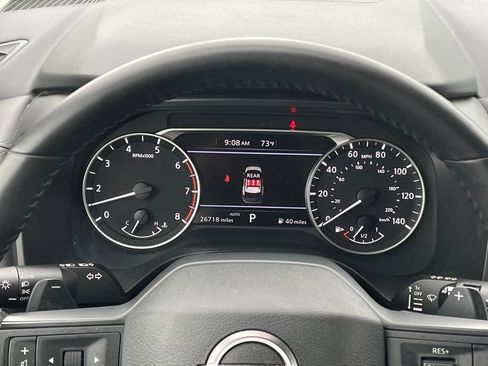 Used 2025 Nissan Rogue SV image 15