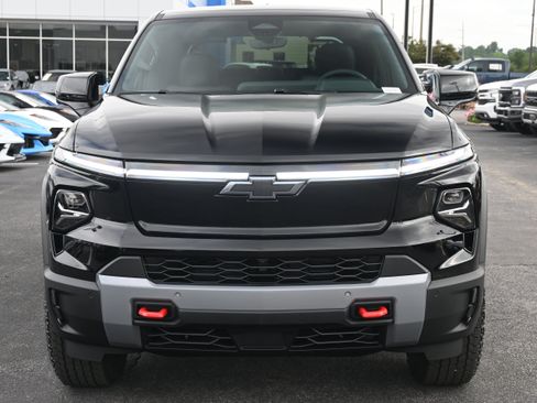 New 2026 Chevrolet Silverado EV Trail Boss image 5