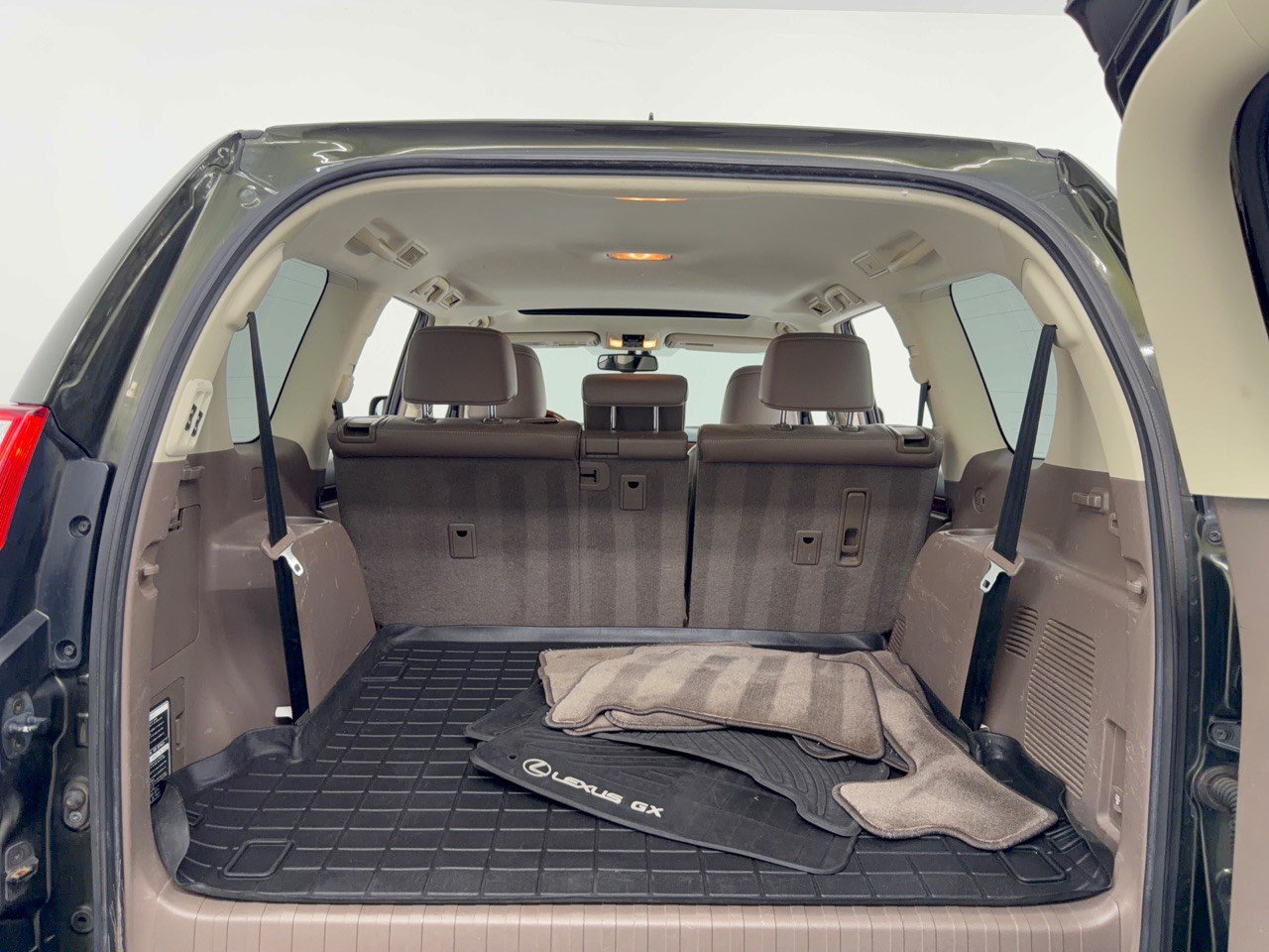 Used 2011 Lexus GX 460 w/ Comfort Plus Pkg AWD/4WD image 28