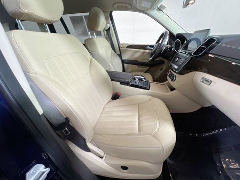 Used 2017 Mercedes-Benz GLS 450 4MATIC image 29