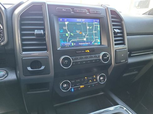 Used 2020 Ford Expedition Max XLT w/ Equipment Group 202A RWD image 25
