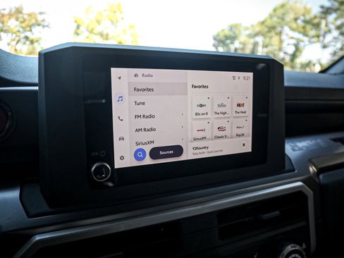 Used 2024 Toyota Tacoma TRD Sport image 23